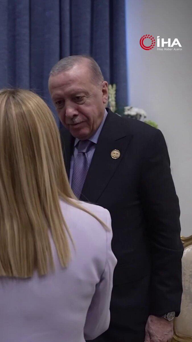 Recep Tayyip Erdoğan à Giorgia Meloni : «Vous avez bonne mine ! Mais je dois vous faire arrêter de fumer» @lsiafrica
