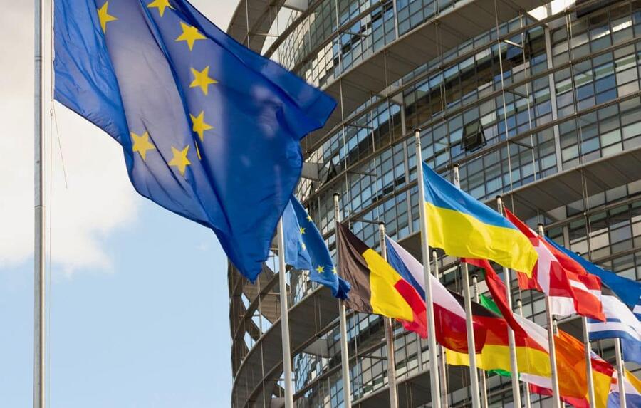 Le Parlement européen adopte une résolution appelant à interdire les «thérapies de conversion» dans l'UE @stop_homophobie