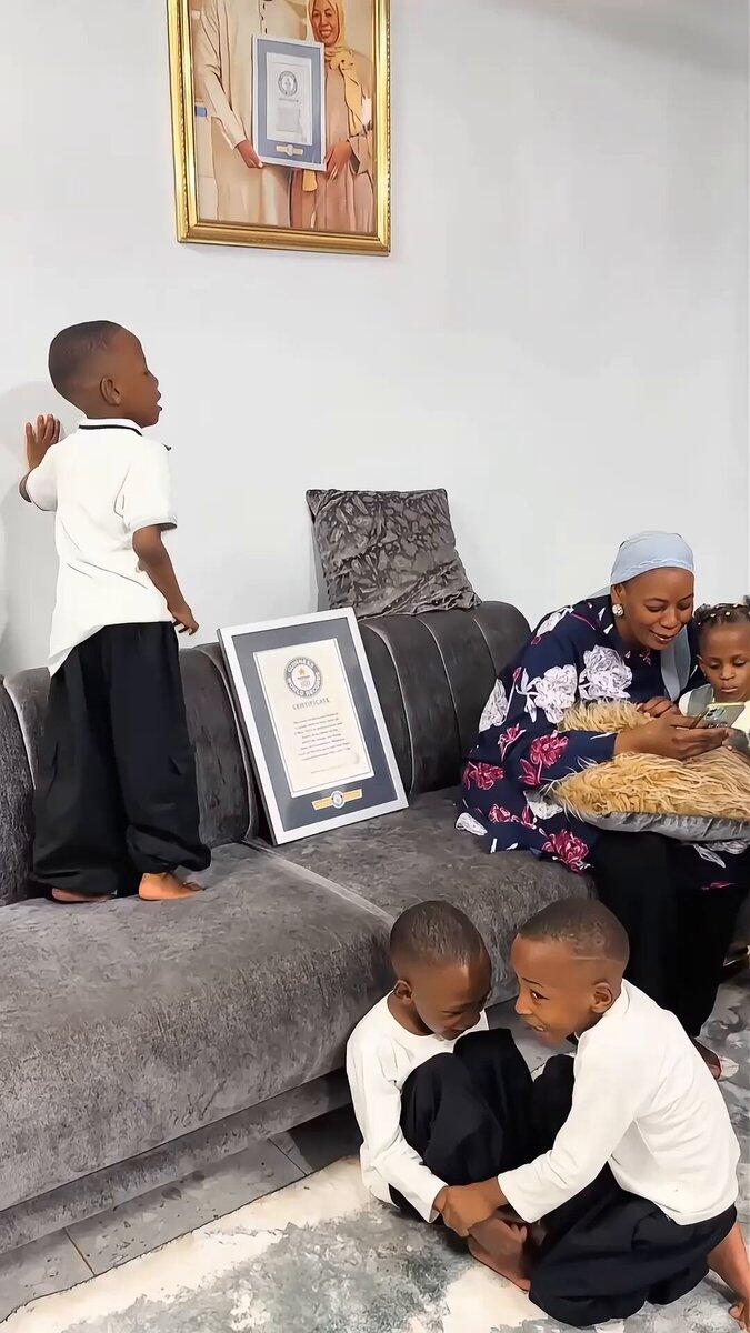 Premier cas connu de survie à la naissance de nonuplés: les Cissé fêtent leurs 5 ans #v @GWR